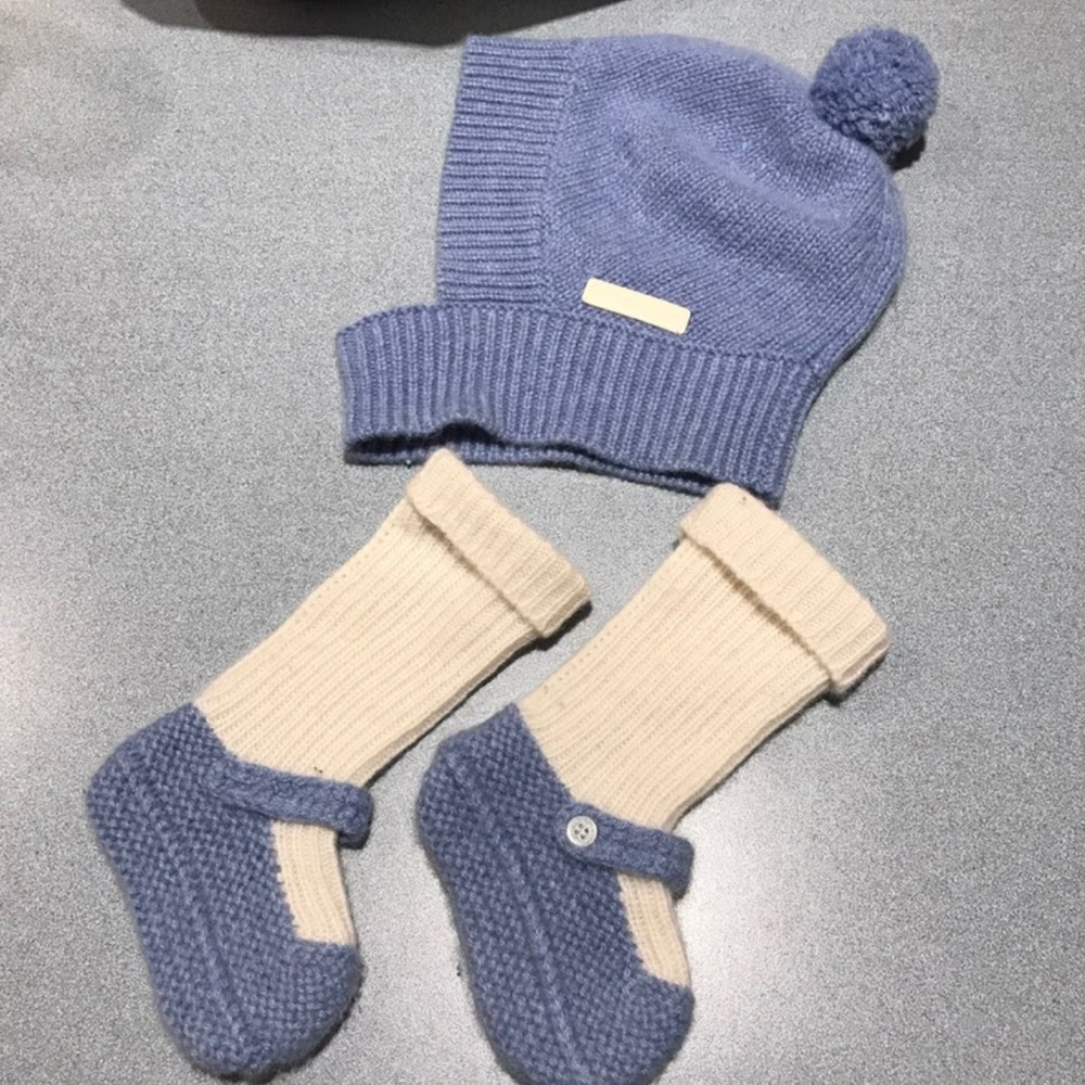 Authentic Burberry 100% cashmere kids hat & socks